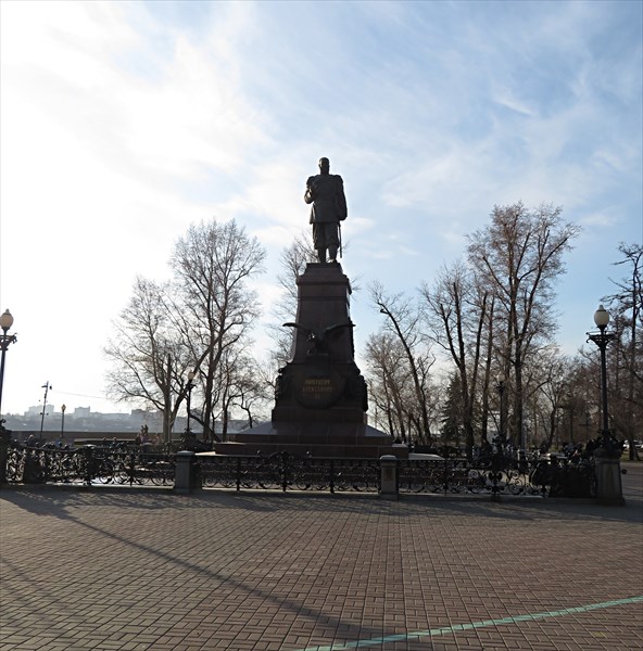 150-Памятник императору Александру III